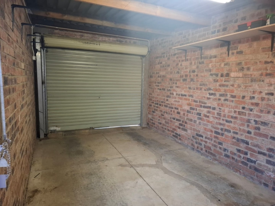 2 Bedroom Property for Sale in Pellissier Free State